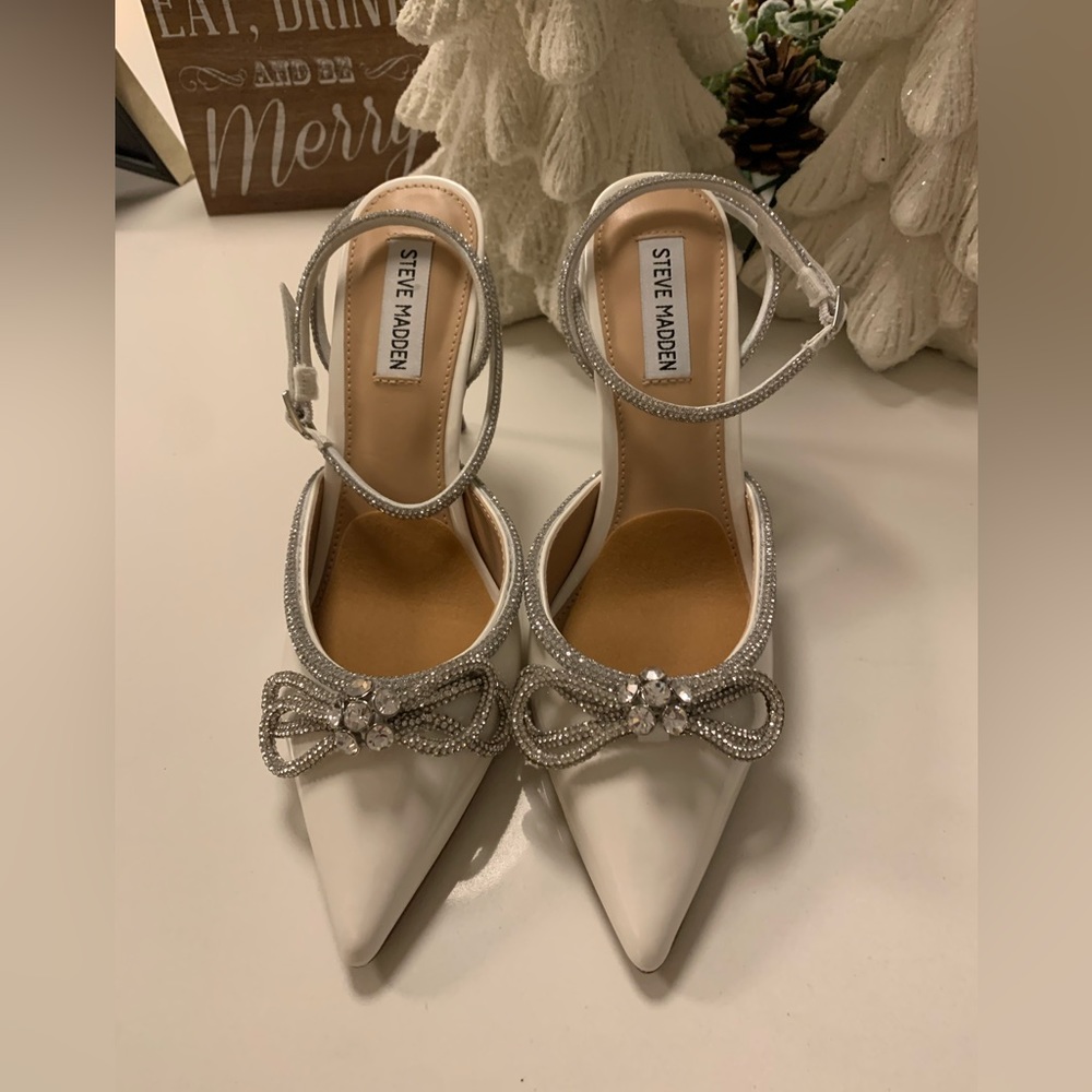 Steve Madden White Viable Heels